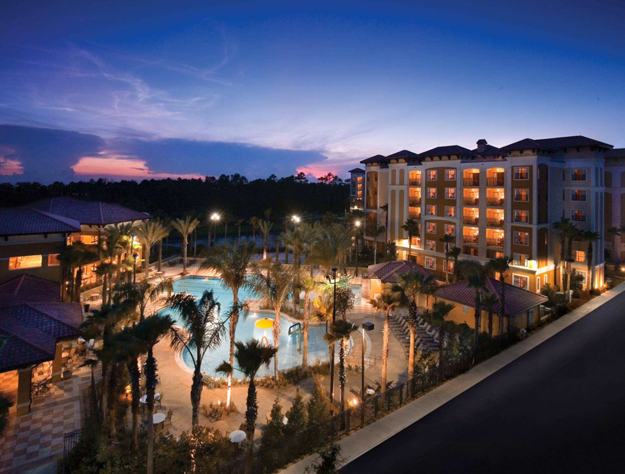 Floridays Orlando Two & Three Bed Rooms Condo Resort Williamsburg Exterior photo
