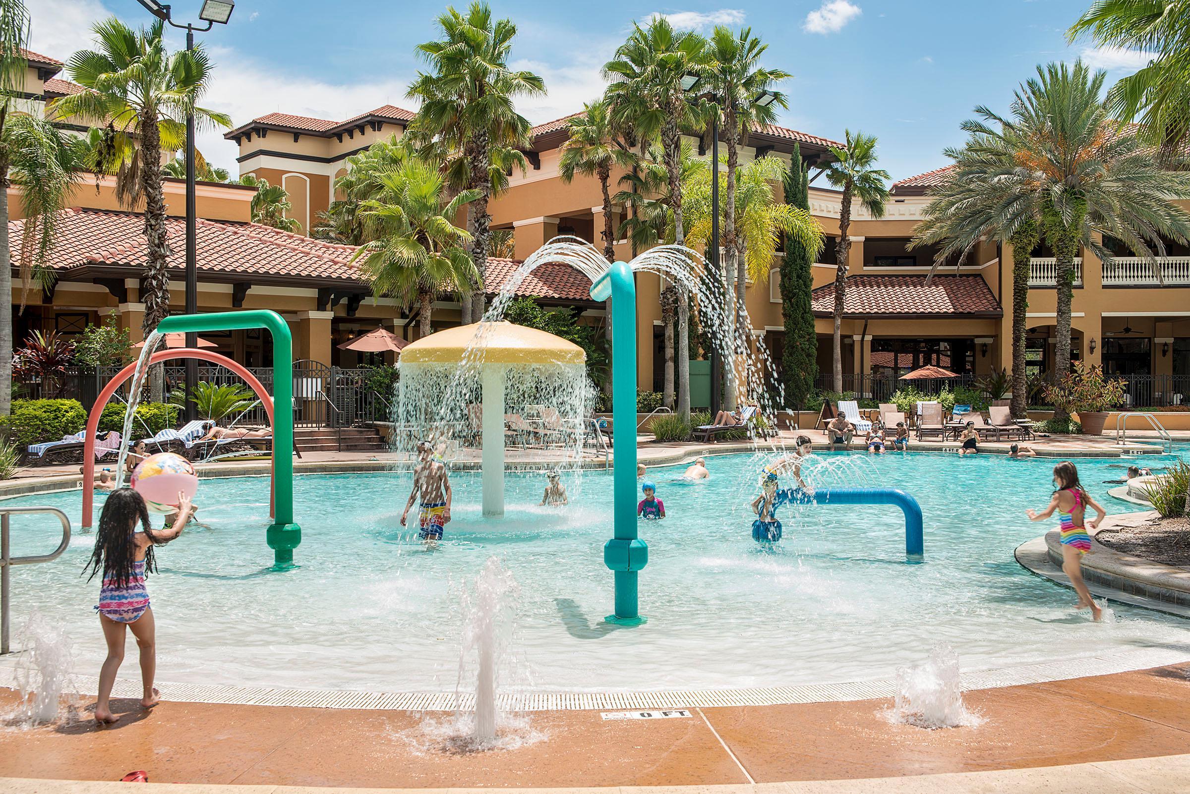 Floridays Orlando Two & Three Bed Rooms Condo Resort Williamsburg Exterior photo
