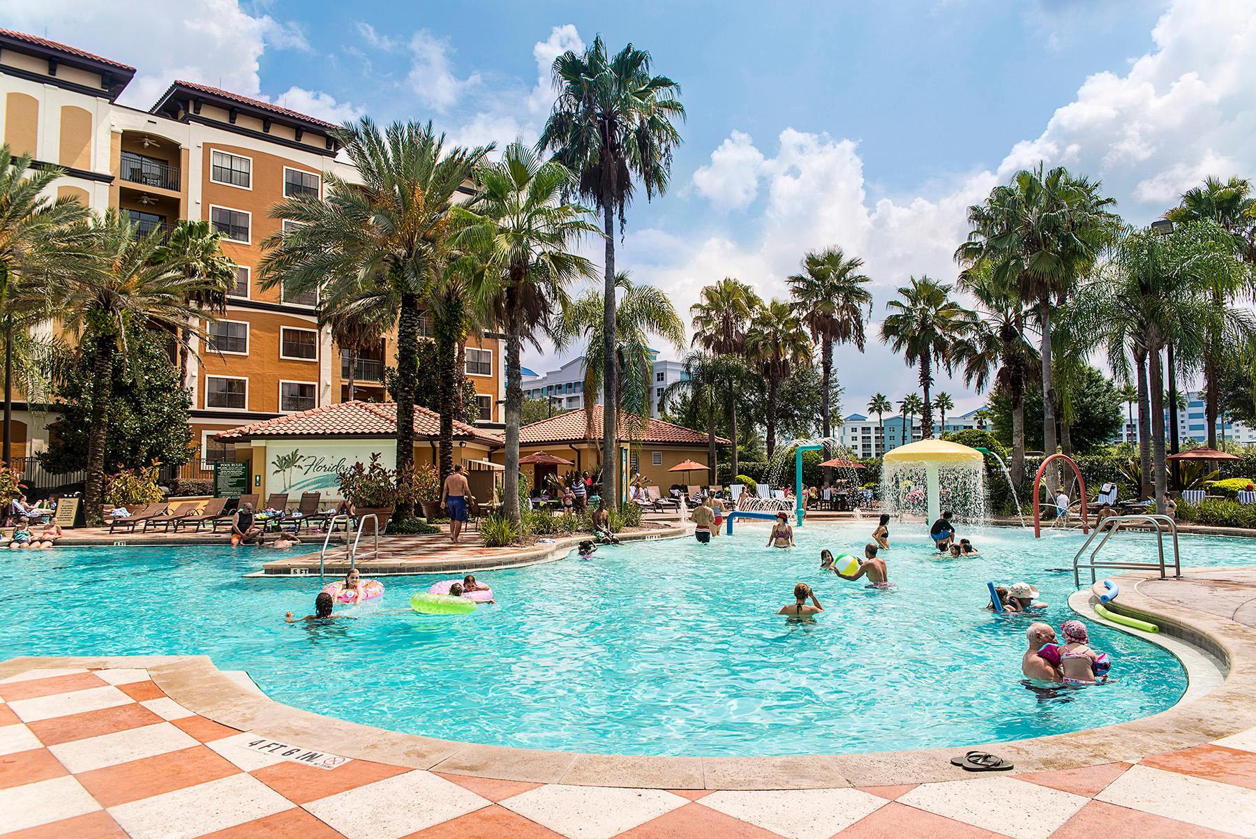 Floridays Orlando Two & Three Bed Rooms Condo Resort Williamsburg Exterior photo
