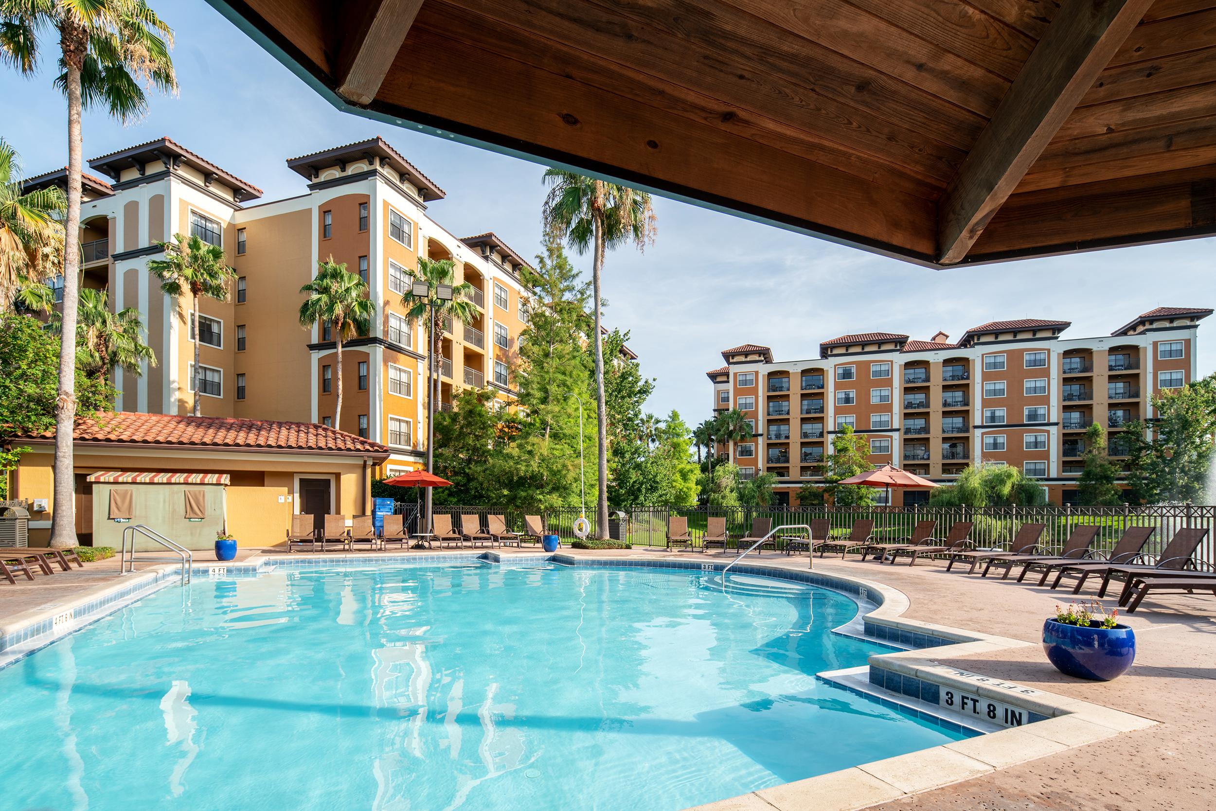 Floridays Orlando Two & Three Bed Rooms Condo Resort Williamsburg Exterior photo