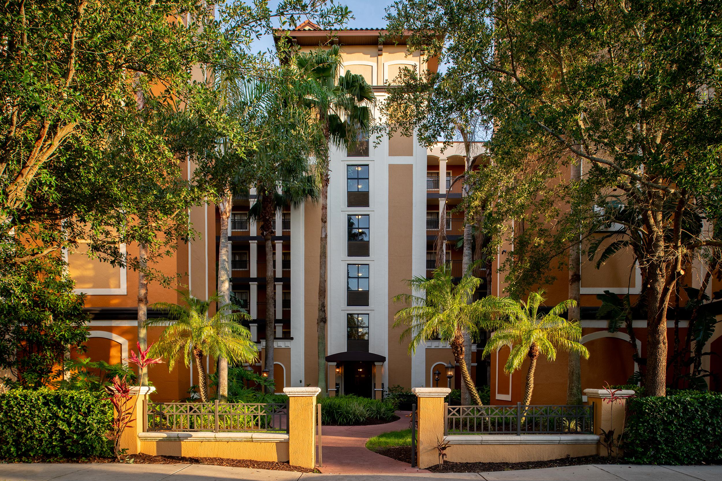 Floridays Orlando Two & Three Bed Rooms Condo Resort Williamsburg Exterior photo