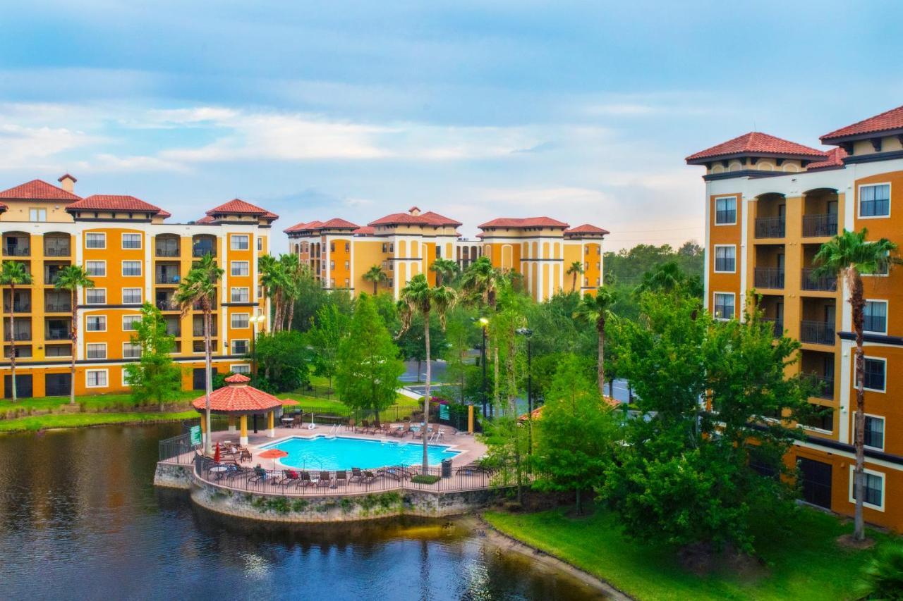 Floridays Orlando Two & Three Bed Rooms Condo Resort Williamsburg Exterior photo