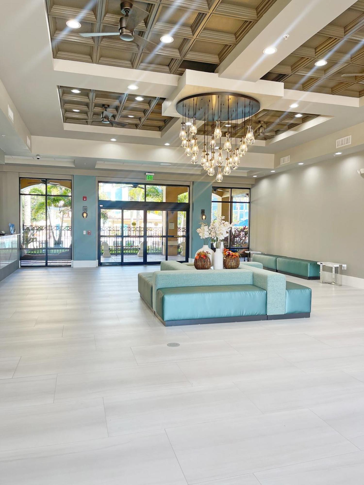 Floridays Orlando Two & Three Bed Rooms Condo Resort Williamsburg Exterior photo