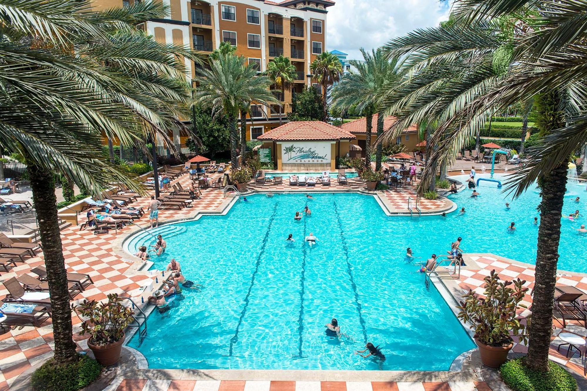 Floridays Orlando Two & Three Bed Rooms Condo Resort Williamsburg Exterior photo
