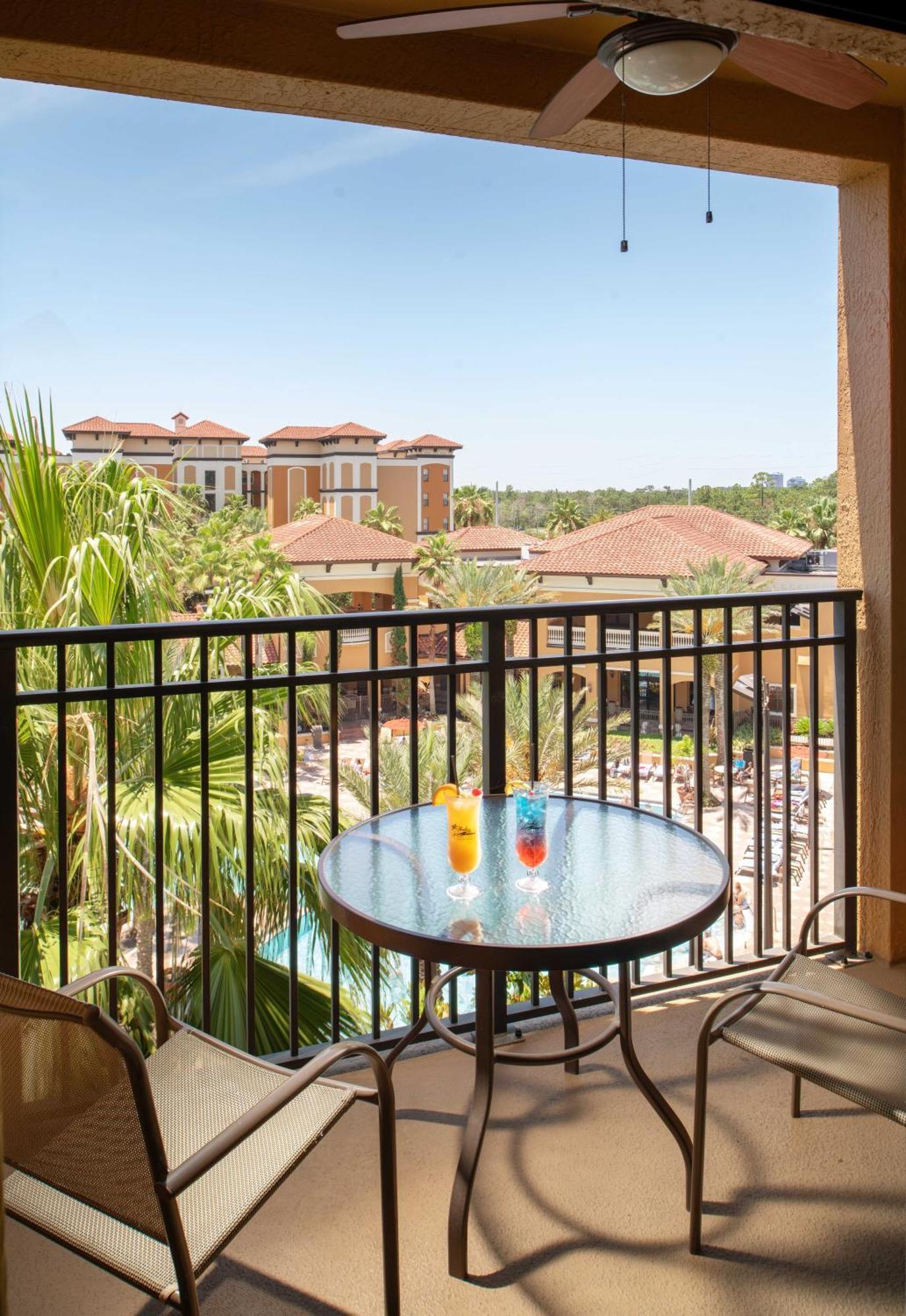 Floridays Orlando Two & Three Bed Rooms Condo Resort Williamsburg Exterior photo