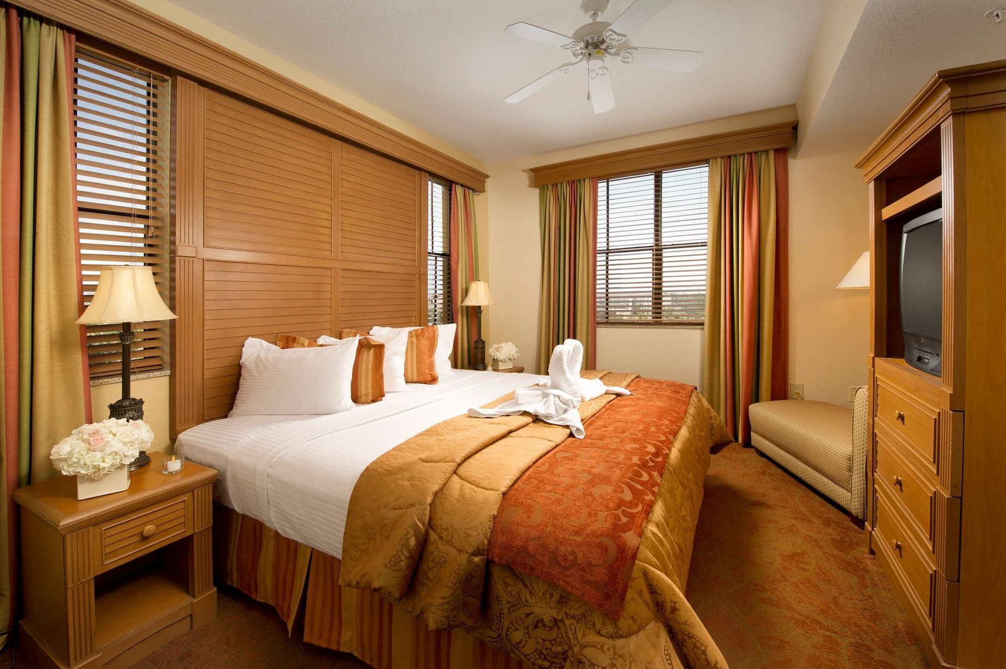 Floridays Orlando Two & Three Bed Rooms Condo Resort Williamsburg Exterior photo